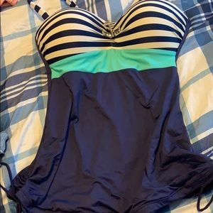 COOCLO Swim Top